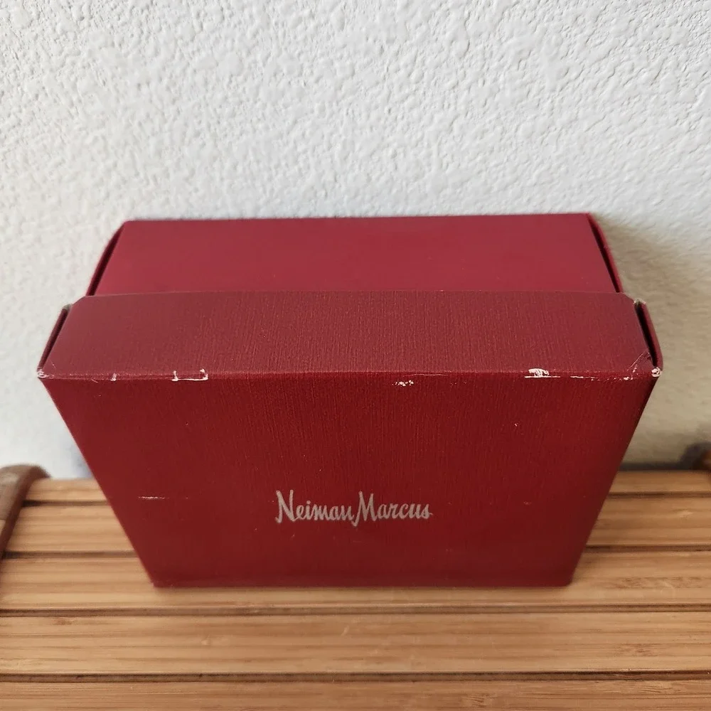 VTG Red Gray Neiman Marcus Christmas Small Gift‎ Box With Original Tissue Paper